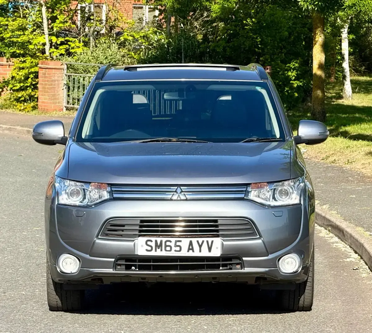 Begagnad Mitsubishi Outlander P-HEV 2015 Grå SUV