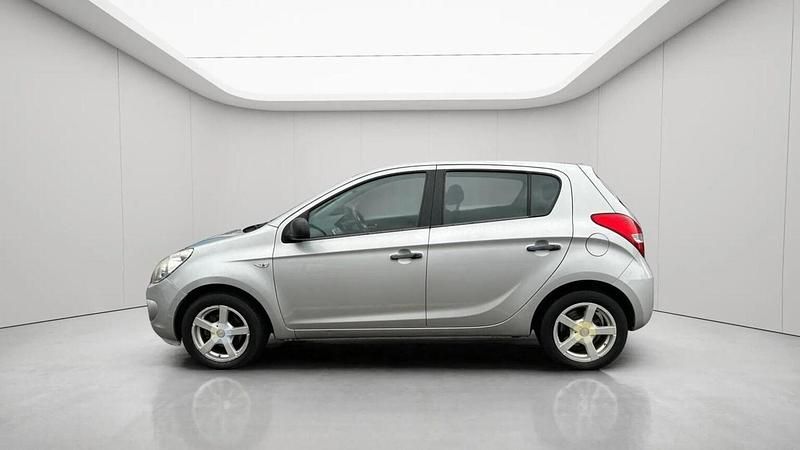 Used Hyundai i20 Classic 2012 Silver Hatchback