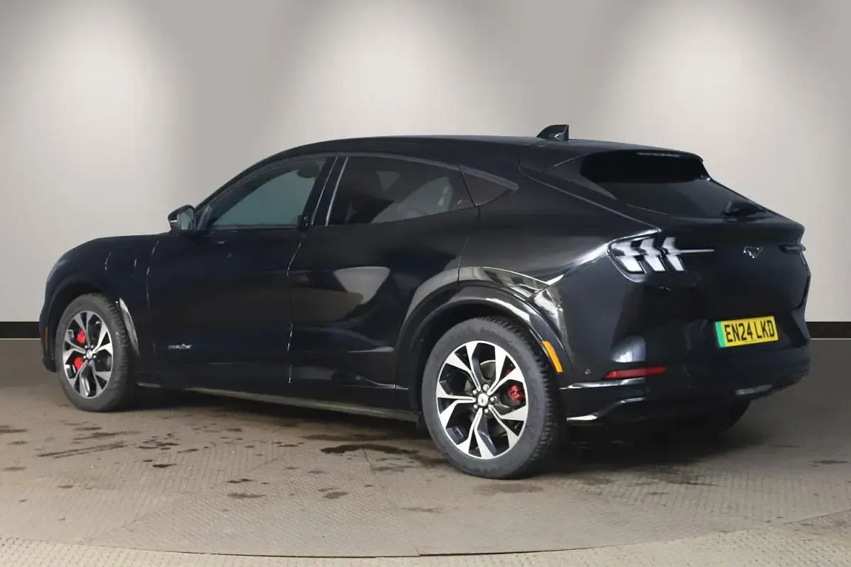 Used Ford Mustang Premium 294 HP (216 kW) 2024 Black Hatchback