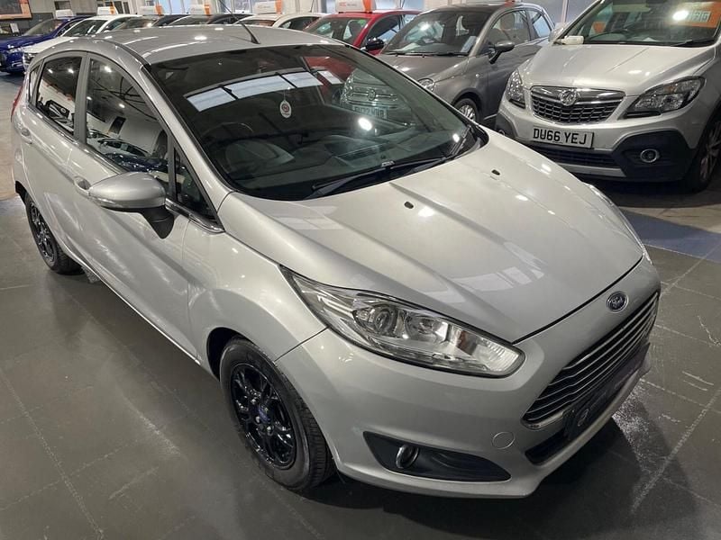 Used Ford Fiesta Titanium 2014 Silver Hatchback