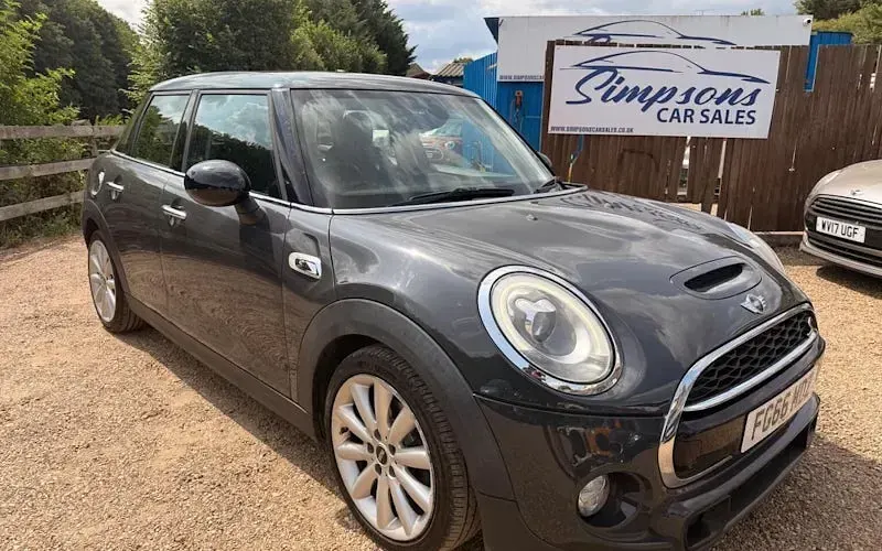 Used Mini Cooper S Hatch 170 HP (125 kW) 2016 Hatchback