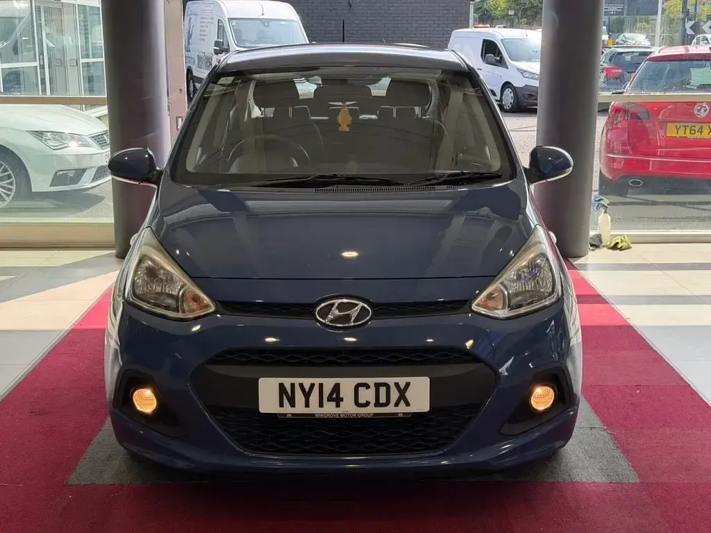 Used Hyundai i10 SE 66 HP (48 kW) 2014 Blue Hatchback