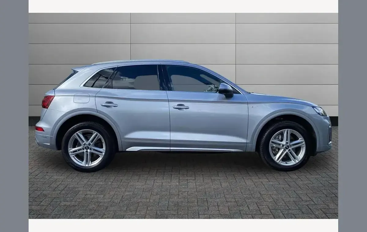 Used Audi Q5 S-Line 204 HP (150 kW) 2023 Silver SUV