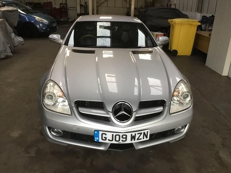 Used Mercedes SLK200 184 HP (135 kW) 2009 Silver Cabriolet