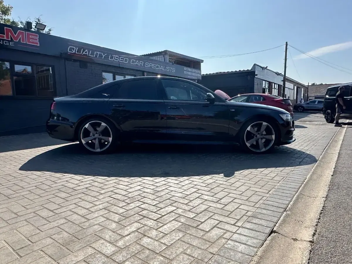 Used Audi A6 Black Edition 190 HP (139 kW) 2015 Black Sedan