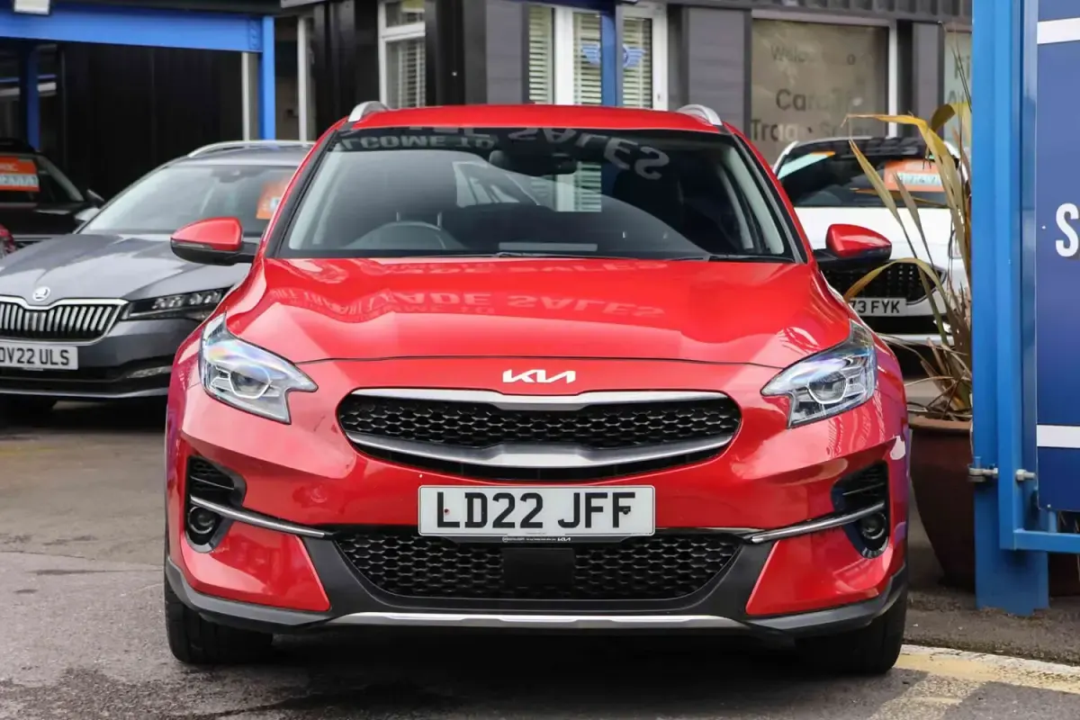 Used Kia XCeed 158 HP (116 kW) 2022 Red SUV