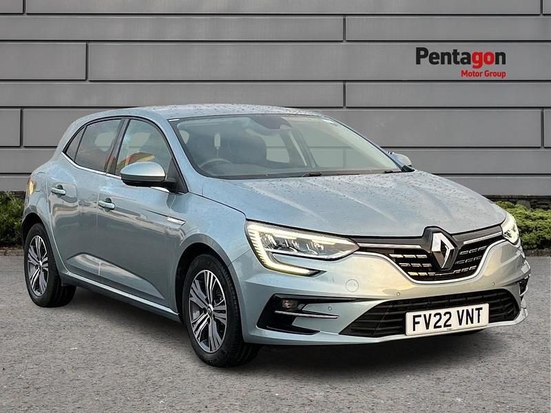 Used Renault Mégane IV Iconic 160 HP (117 kW) 2022 Renault id metallic  baltic g Hatchback