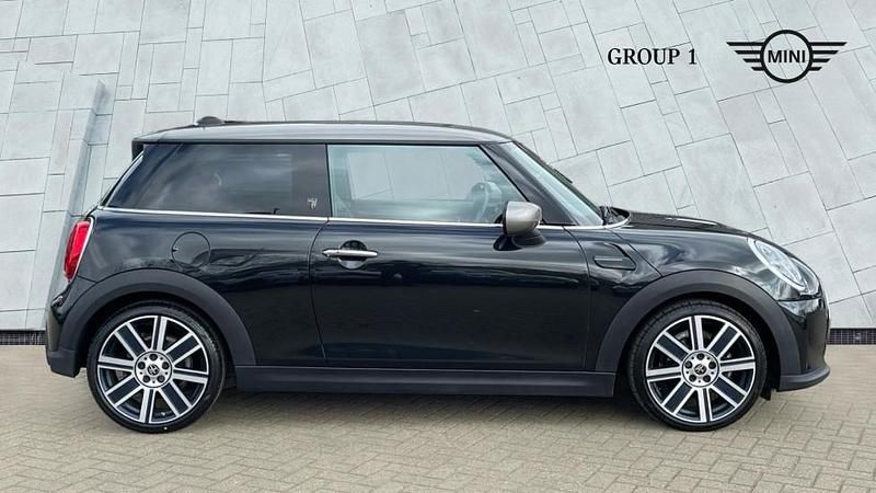 Used Mini Cooper Exclusive 134 HP (98 kW) 2023 Black Hatchback