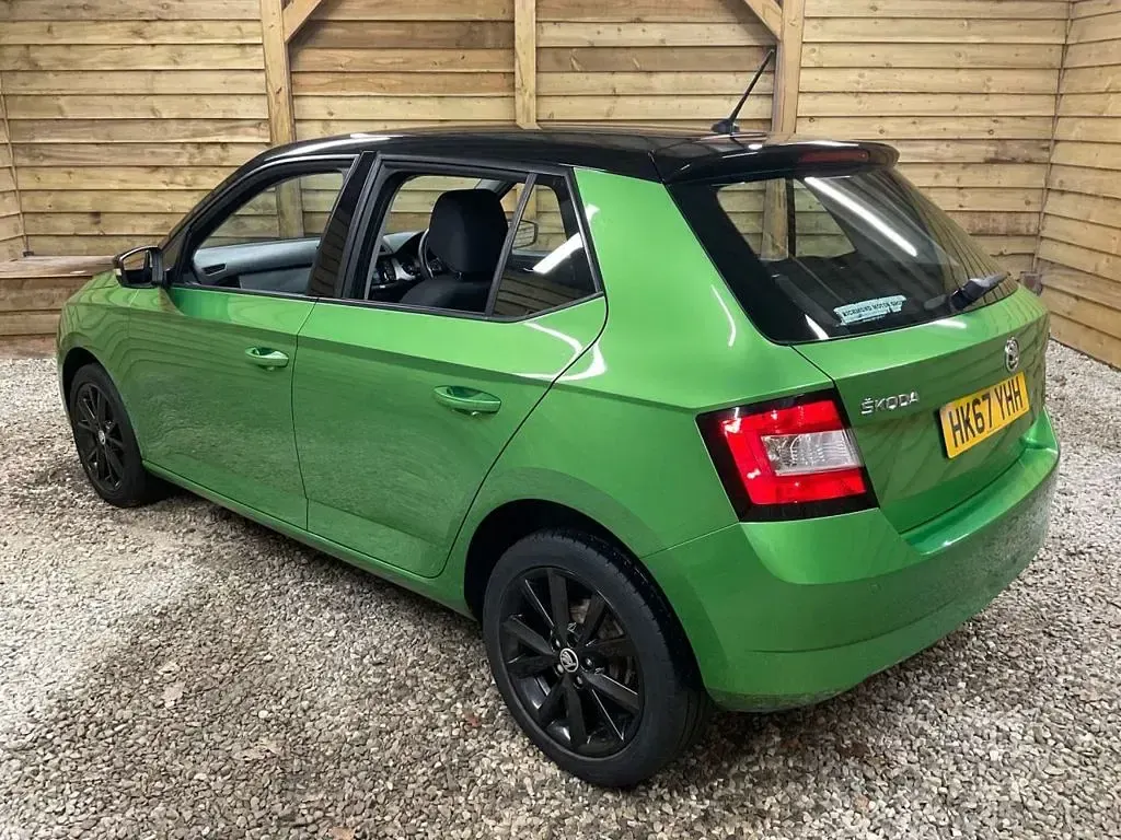 Used Skoda Fabia Colour Edition 75 HP (55 kW) 2018 Green Hatchback