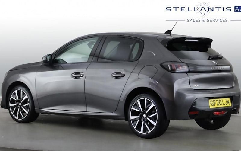 Used Peugeot 208 Allure 131 HP (96 kW) 2021 Hatchback