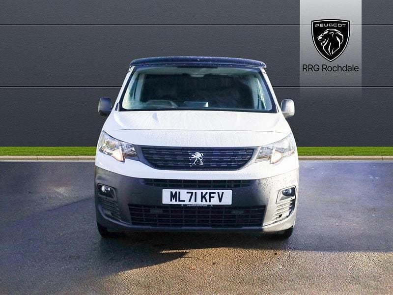 White Used 2021 Peugeot Partner Premium Van | £12,995 (A bit pricey) - Image 1/4