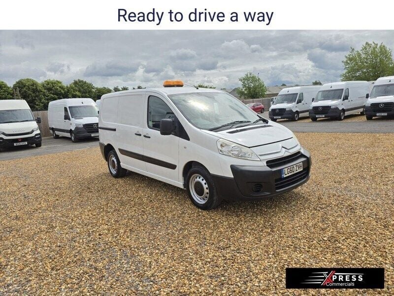 White Used 2010 Citroën Dispatch MPV | £4,750 (Fair price) - Image 1/4