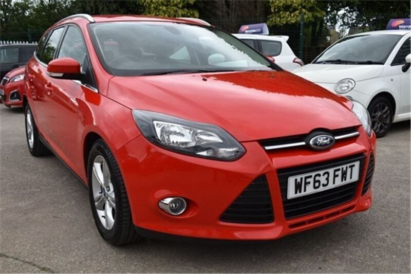 Red Used 2013 Ford Focus Zetec Estate | £4,995 (Good price) - Image 1/4