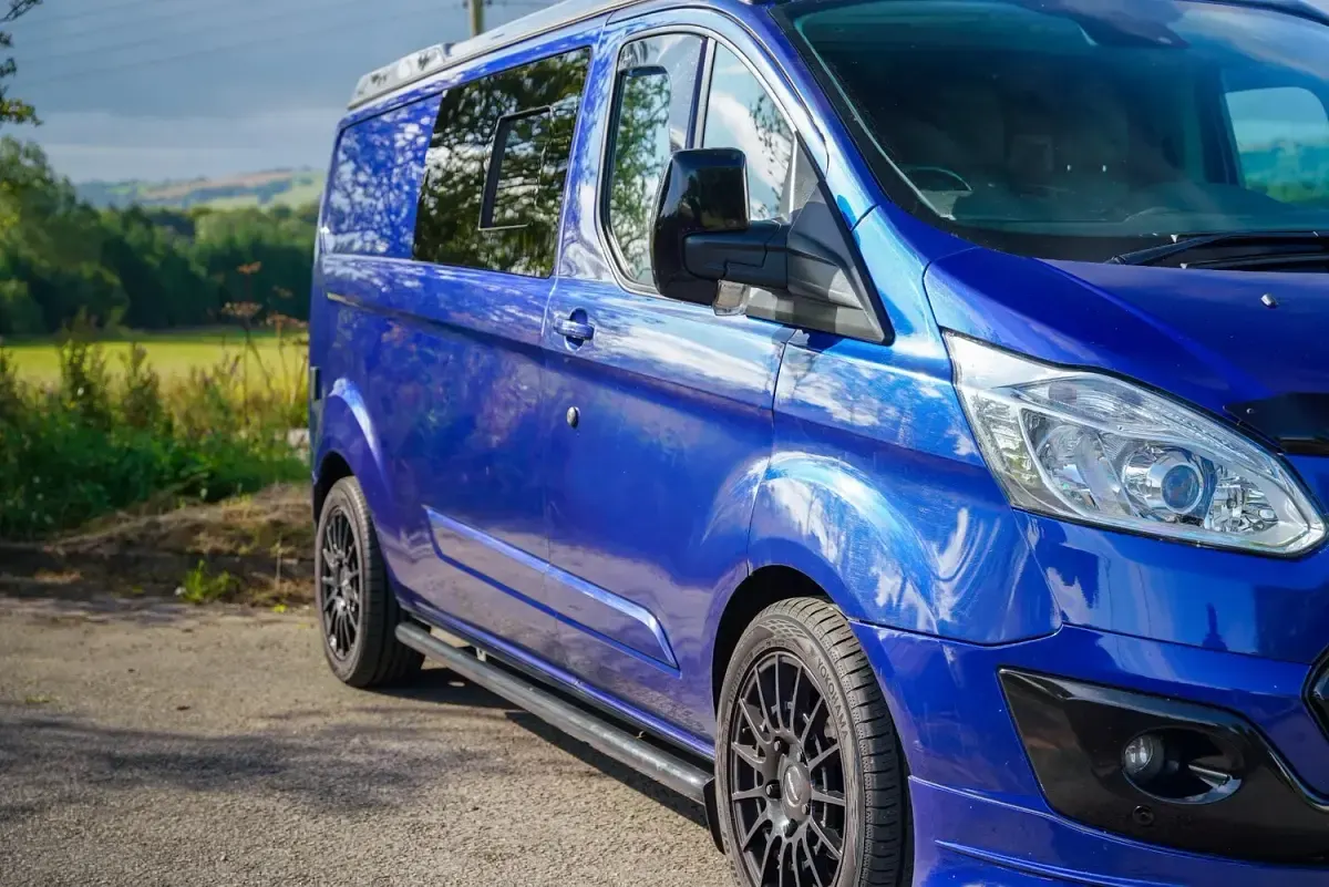 Used Ford Transit Custom Limited 130 HP (95 kW) 2017 Blue Van