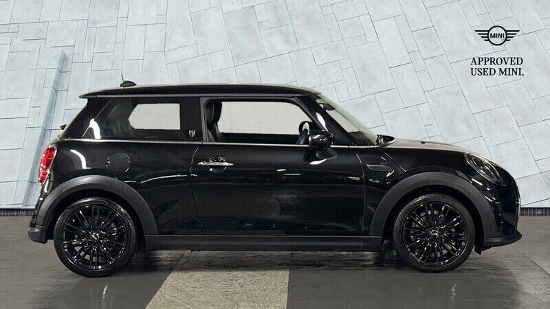 Used Mini Cooper Exclusive 134 HP (98 kW) 2022 Black Hatchback