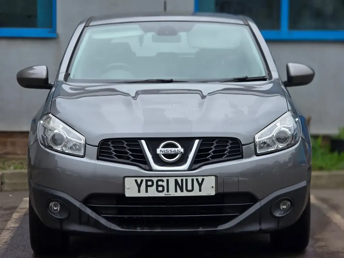 Używany Nissan Qashqai Acenta 110 KM (80 kW) 2011 Szary SUV