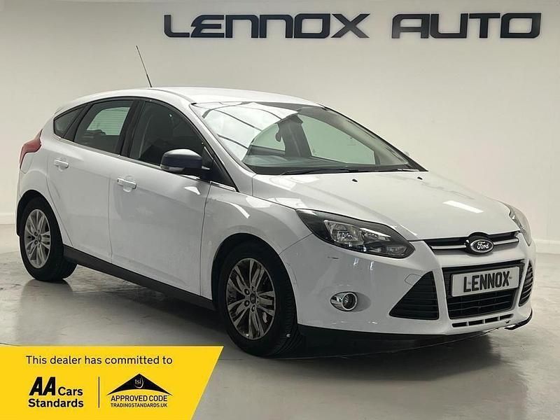 White Used 2014 Ford Focus Titanium Hatchback | £4,990 (Good price) - Image 1/4