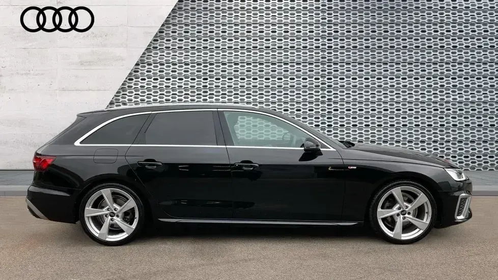 Used Audi A4 S-Line 150 HP (110 kW) 2023 Black Estate