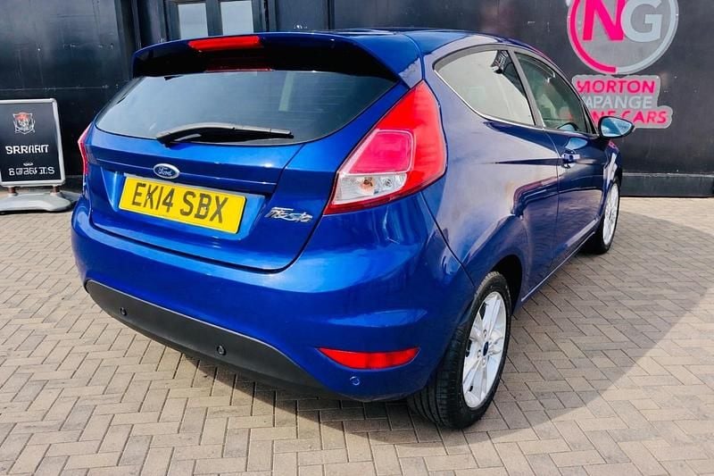 Used Ford Fiesta Zetec 82 HP (60 kW) 2014 Blue Hatchback