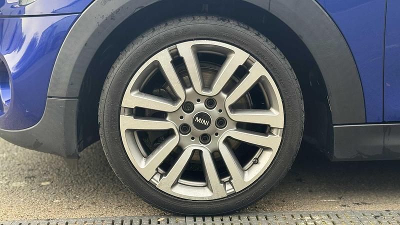 Used Mini Cooper S 189 HP (139 kW) 2018 Blue Hatchback