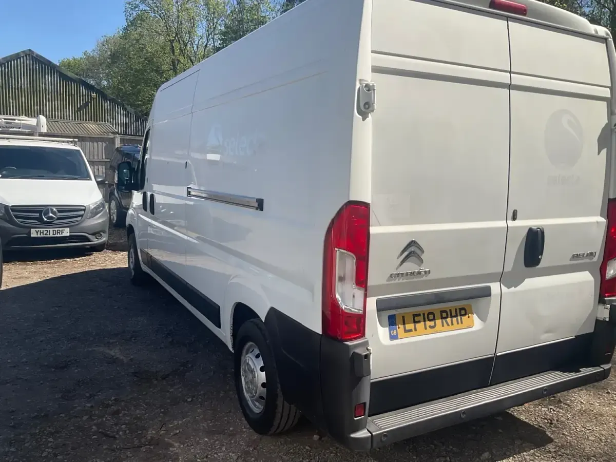 Begagnad Citroën Relay 140 HK (102 kW) 2019 Vit Van