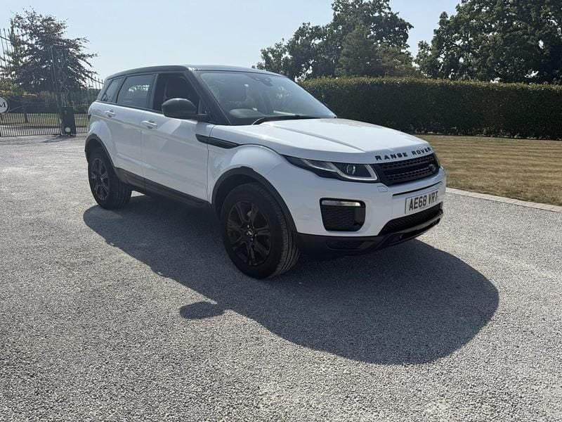 White Used 2018 Land Rover Range Rover evoque SE SUV | £12,995 (Super price) - Image 1/4