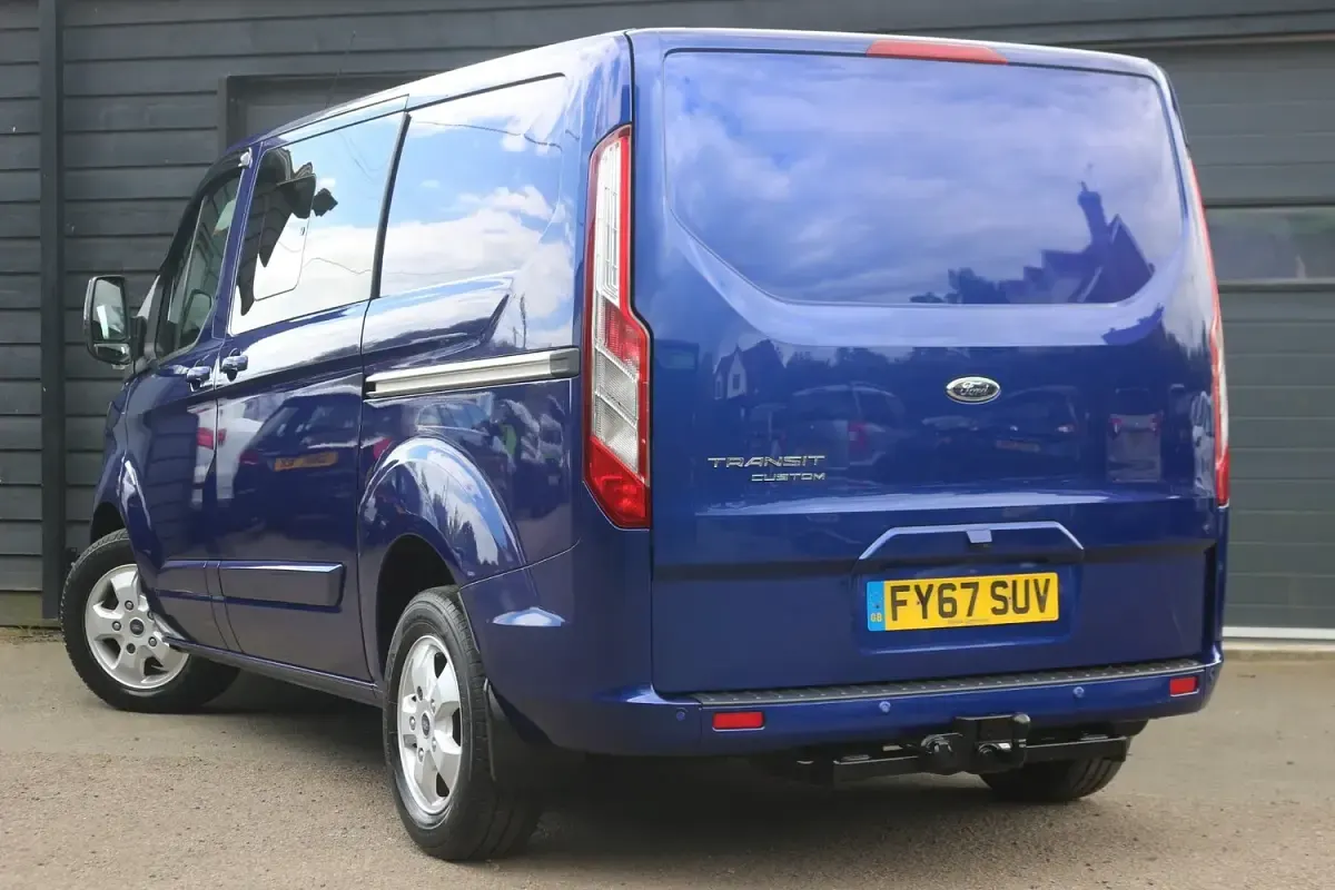 Used Ford Transit Custom Limited 130 HP (95 kW) 2017 Blue Van