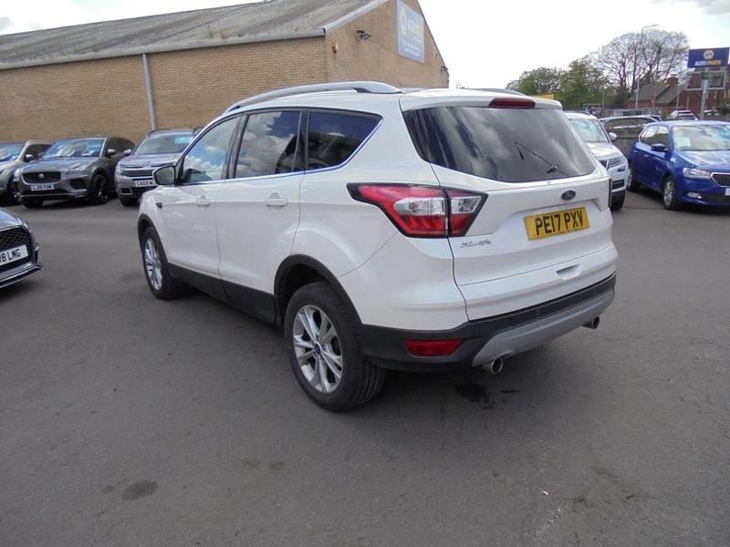 Used Ford Kuga Titanium 150 HP (110 kW) 2017 White SUV