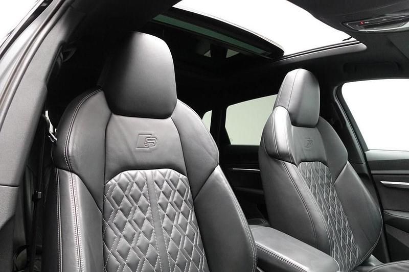 Used Audi e-tron Advanced 300 kW (408 HP) 2022 Grey SUV