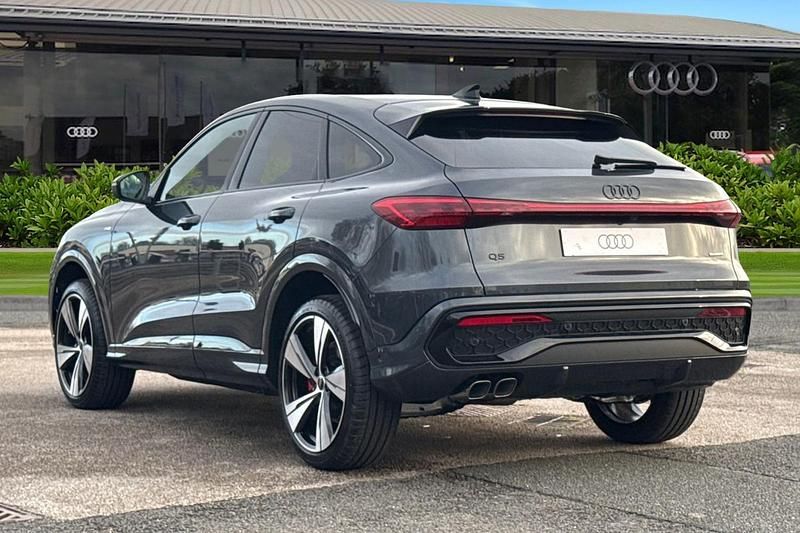 New Audi Q5 Sportback Advanced 204 HP (150 kW) 2025 Grey SUV