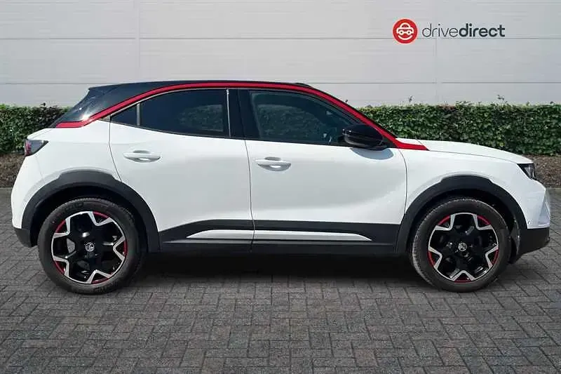 Used Vauxhall Mokka SRi 130 HP (95 kW) 2021 White SUV