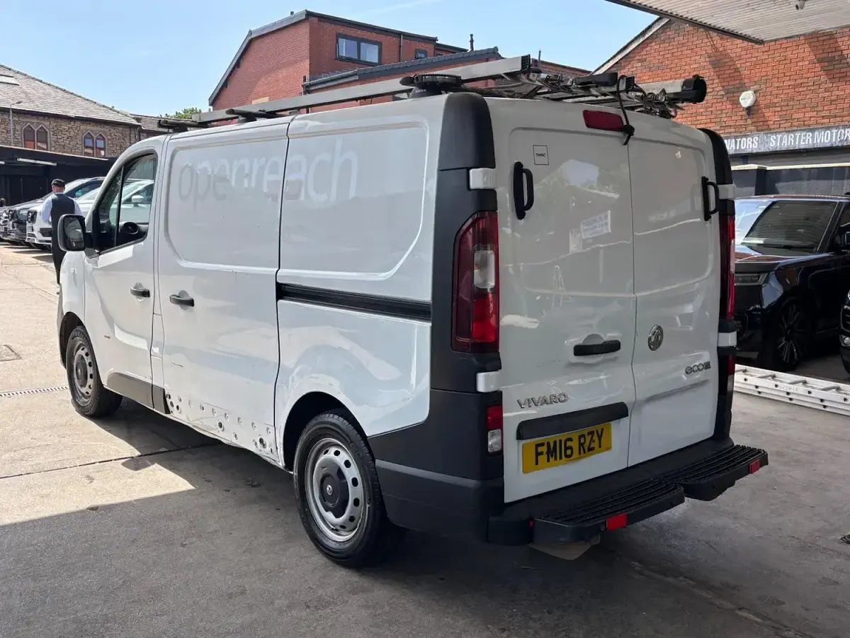 Used Vauxhall Vivaro S 2016 White