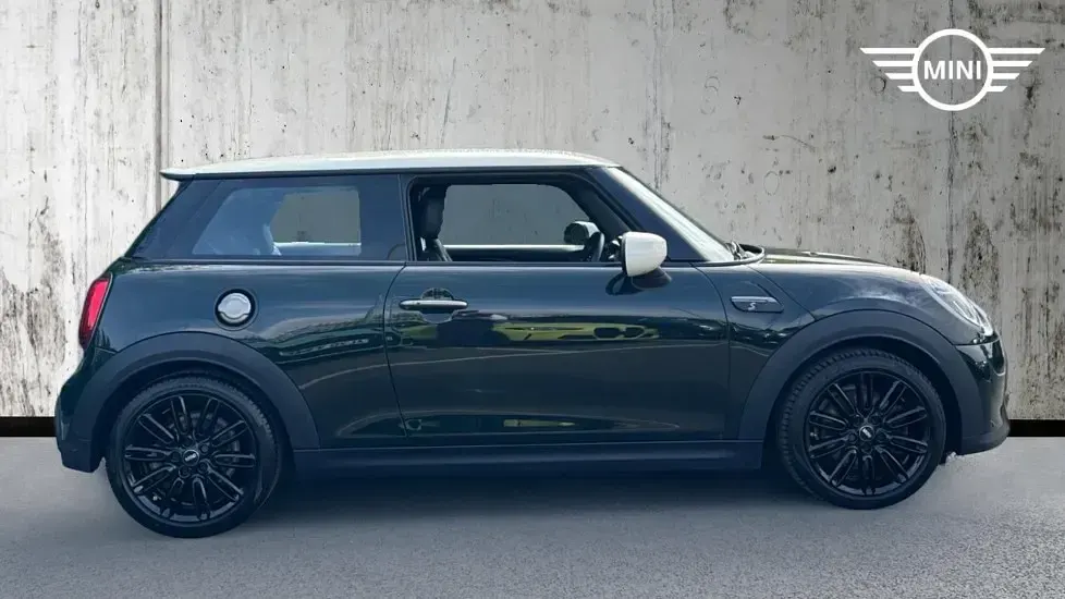 Używany Mini Cooper S Hatch 176 KM (129 kW) 2023 Zielony Hatchback