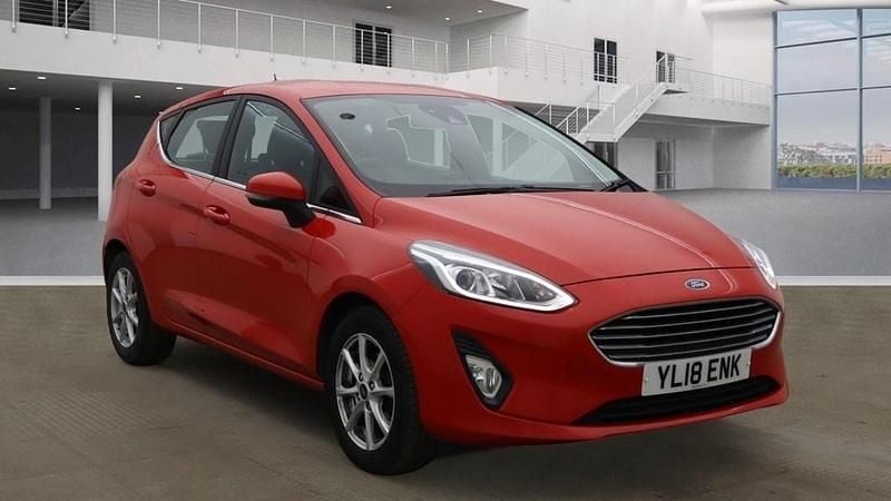 Race red Used 2018 Ford Fiesta Zetec Hatchback | £6,775 (Fair price) - Image 1/4