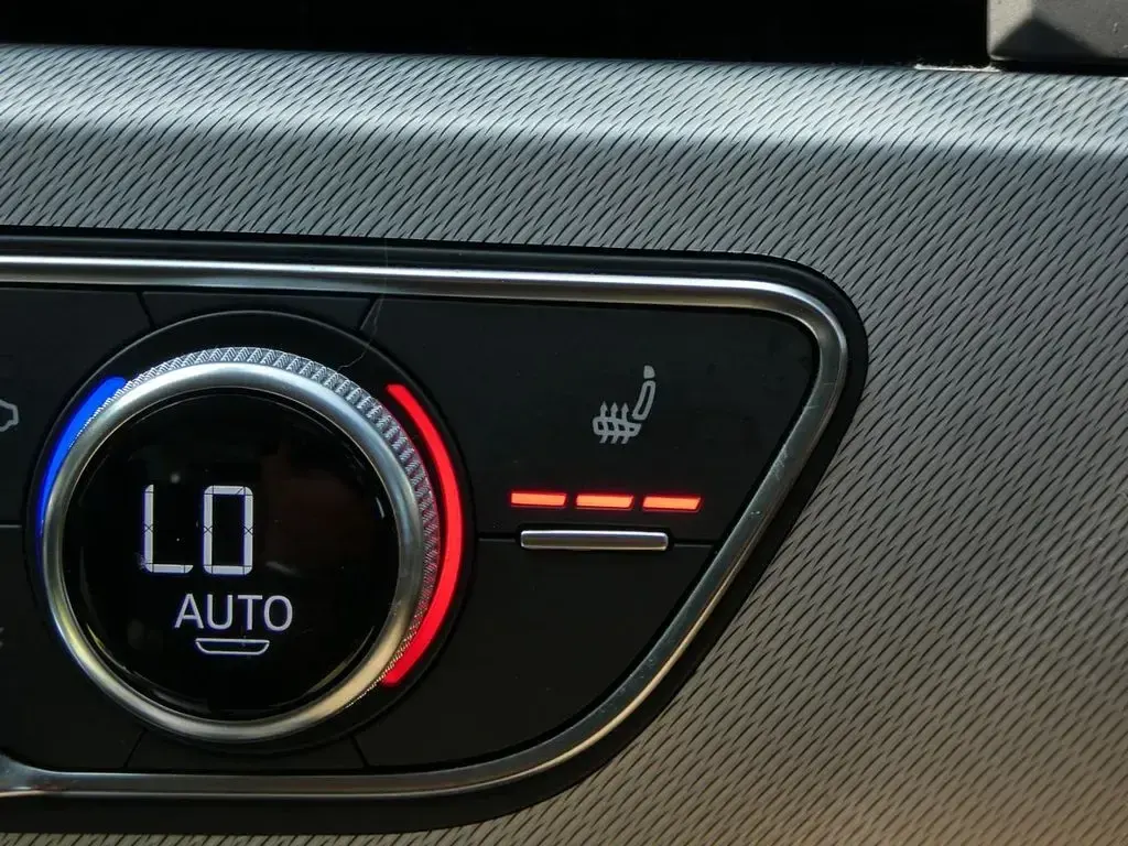 Used Audi A4 Comfort 150 HP (110 kW) 2023 Black Estate