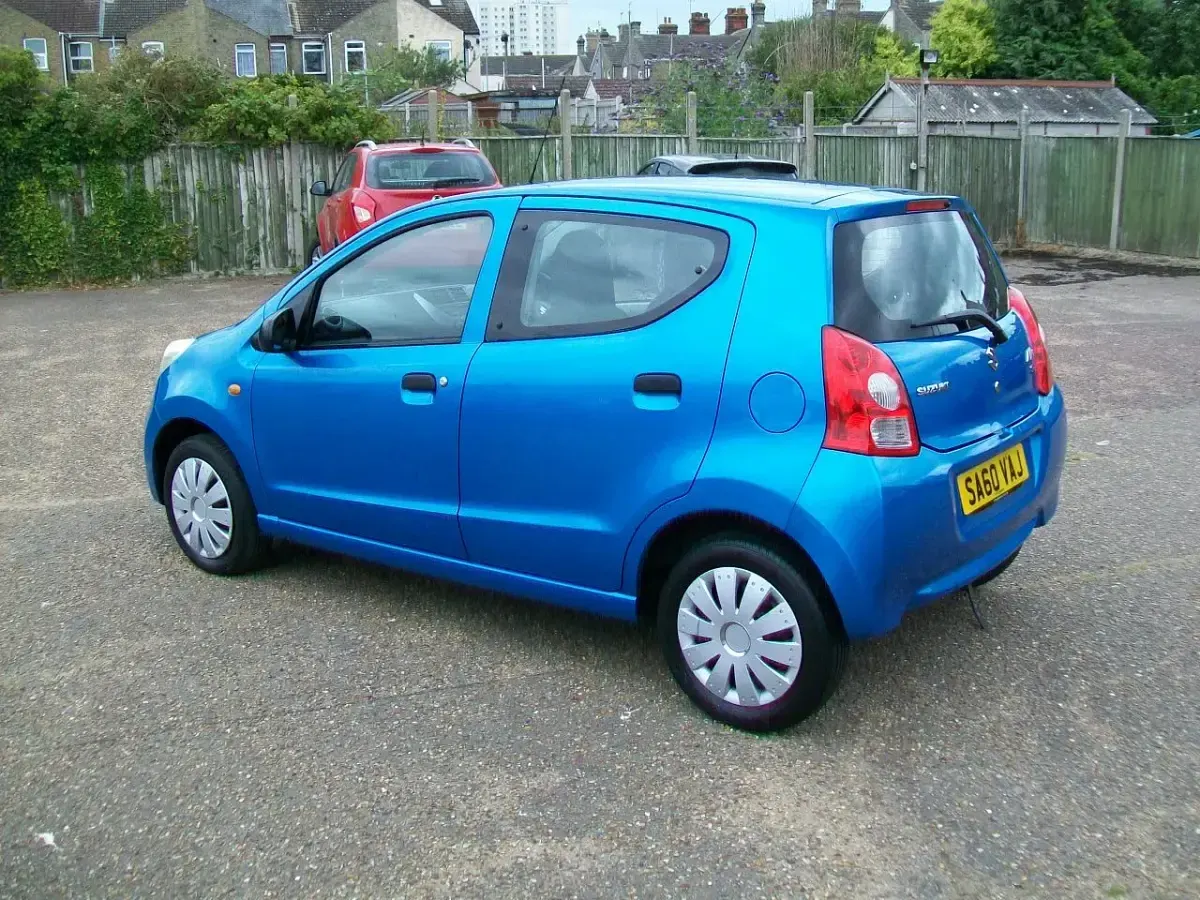 Used Suzuki Alto SZ3 68 HP (50 kW) 2010 Blue Hatchback