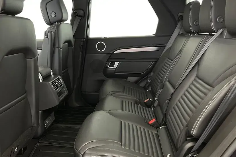 Used Land Rover Discovery SE Dynamic 350 HP (257 kW) 2026 Black SUV