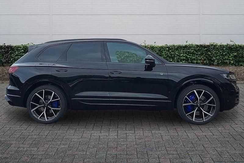 Used VW Touareg Edition 2026 Grenadilla black SUV