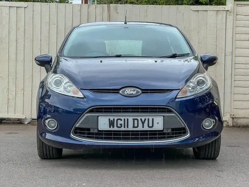 Used Ford Fiesta Zetec 96 HP (70 kW) 2011 Blue Hatchback