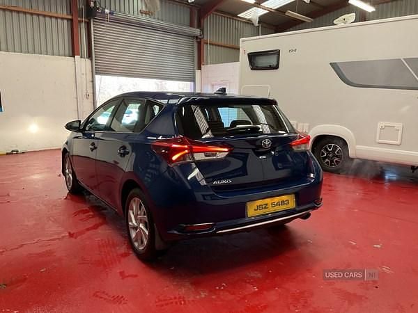 Used Toyota Auris 2018 Blue Hatchback
