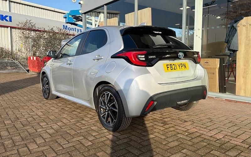 Used Toyota Yaris Hybrid Design 116 HP (85 kW) 2026 Hatchback