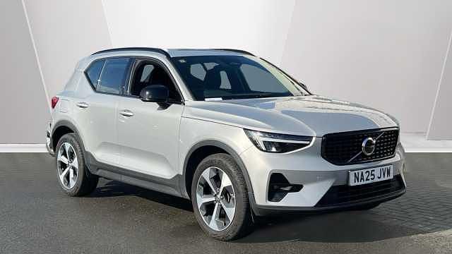 Used Volvo XC40 Plus 194 HP (142 kW) 2025 Silver SUV