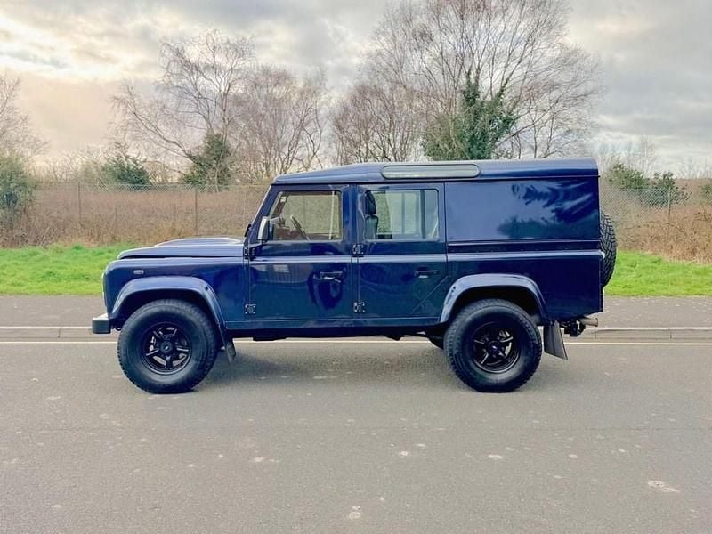 Usado Land Rover Defender 122 HP (89 kW) 2012 Azul SUV