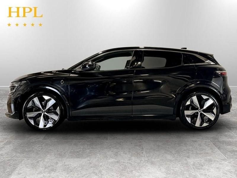 Used Renault Megane E-Tech Techno 161 kW (220 HP) 2022 Black Hatchback