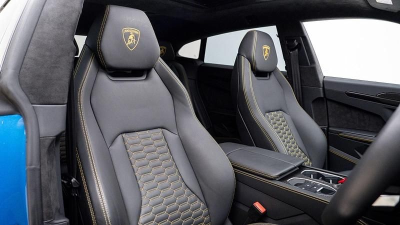 Used Lamborghini Urus 2023 Blue SUV