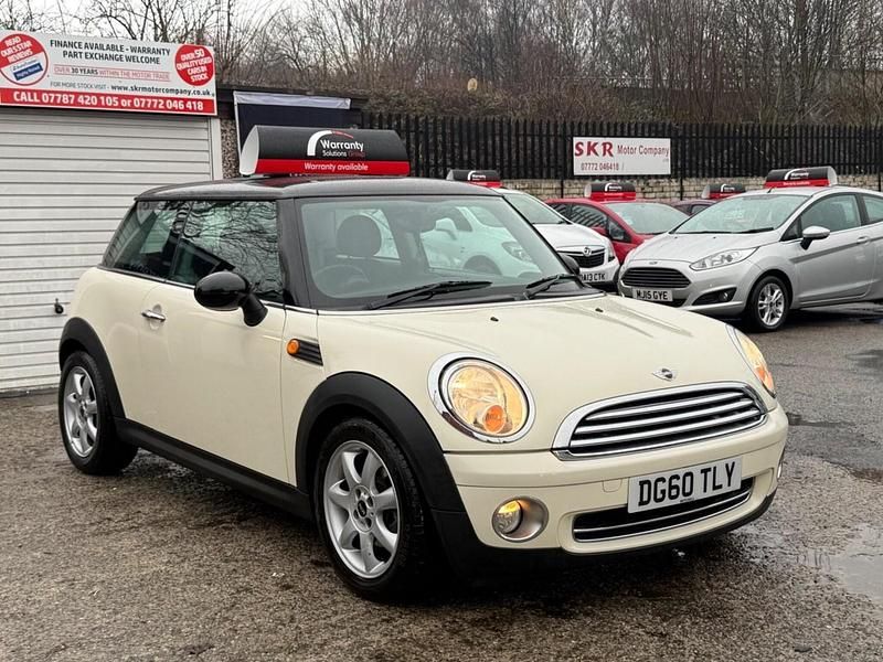 White Used 2010 Mini Cooper Hatch Hatchback | £3,695 (Good price) - Image 1/4