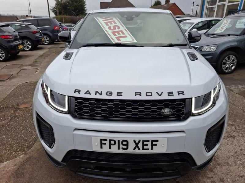 Used Land Rover Range Rover evoque HSE Dynamic 2019 White Estate