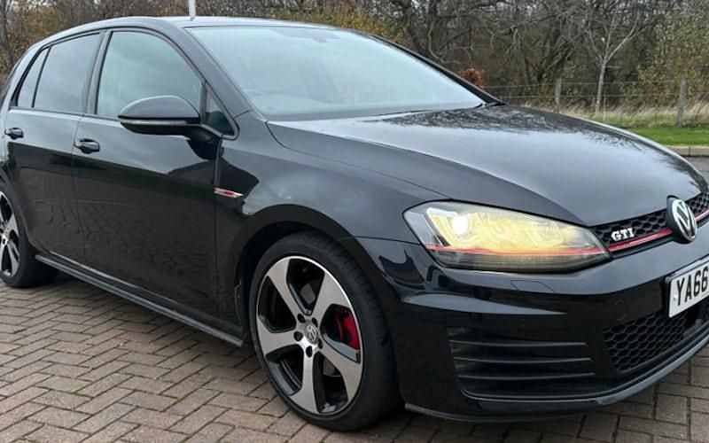 Black Used 2016 VW Golf VII Sportline Hatchback | £15,799 (Fair price) - Image 1/1