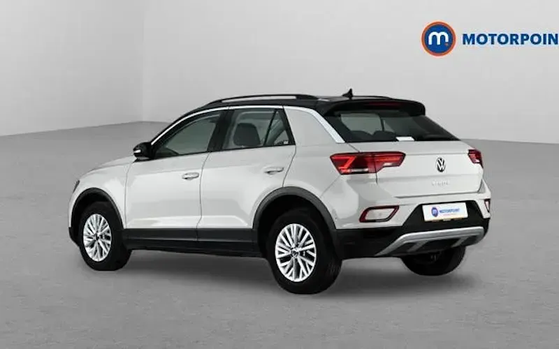 Used VW T-Roc Life 110 HP (80 kW) 2024 SUV