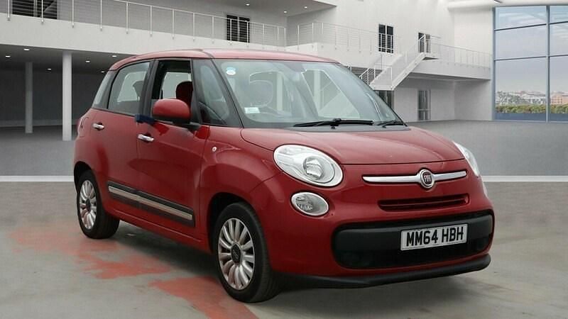 Red Used 2015 Fiat 500L Pop Star MPV | £4,495 (Fair price) - Image 1/4